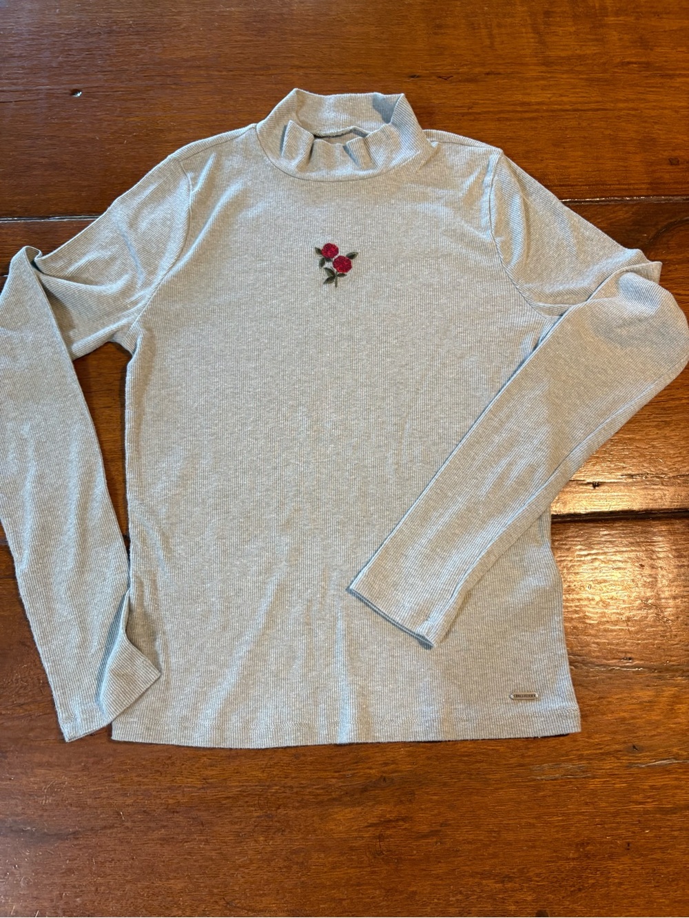 Hollister Light Gray Mock Neck Long-Sleeve Top with Rose Embroidery